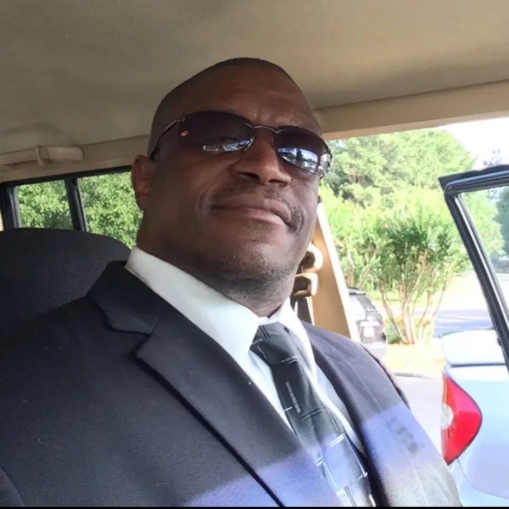 Meet your Posher, Jerome